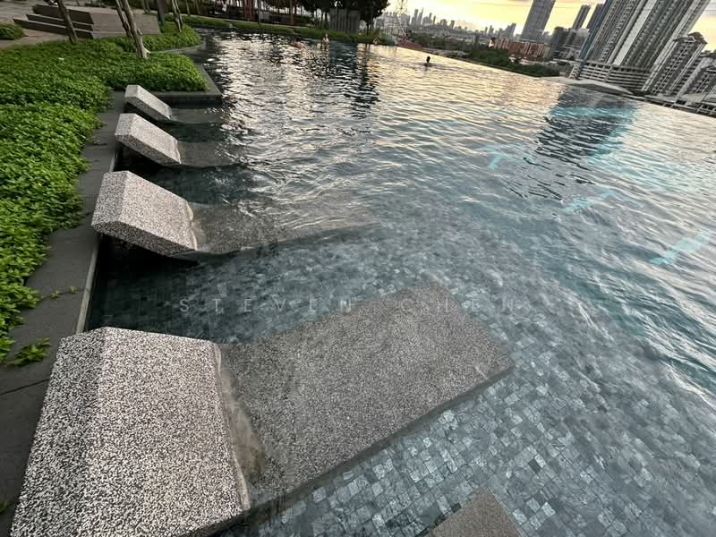 Servis Apartment untuk Disewa di M Vertica - Steven Chen - Pool - PropertyGuru.com.my