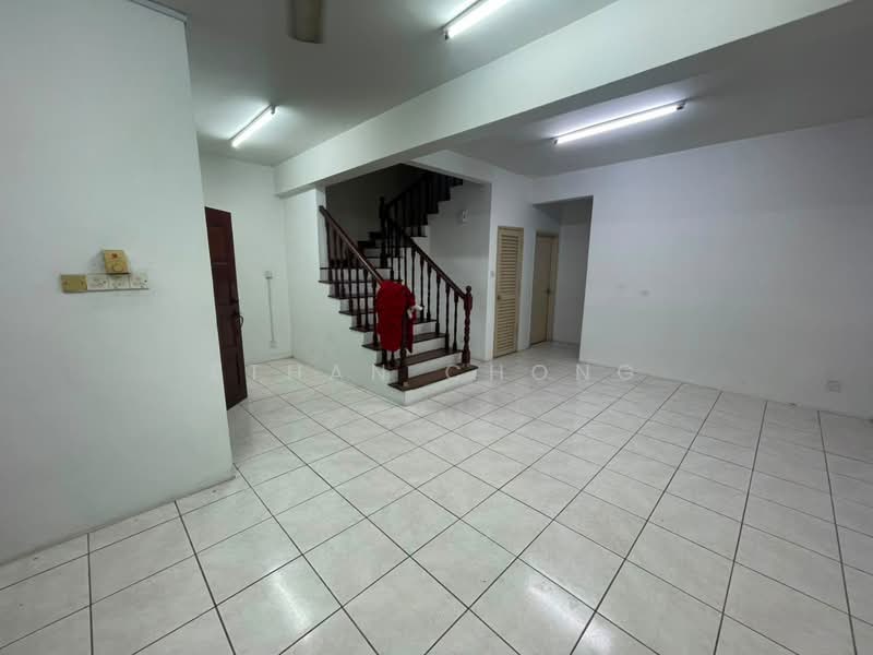 2-storey Terraced House for Rent in Bandar Sri Damansara (Selangor) - Ethan Chong - Living Room - PropertyGuru.com.my