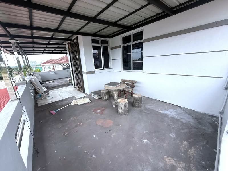 2-storey Terraced House for Sale in Taman Nusa Jaya Mas (Iskandar Puteri (Nusajaya)) - Karl Lim - Balcony - PropertyGuru.com.my