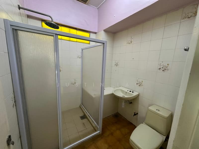 2-storey Terraced House for Rent in Kepong Baru (Kepong) - Justin Lai - Bathroom - PropertyGuru.com.my