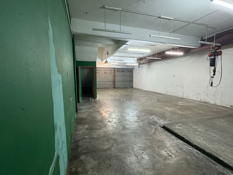 Shop for Rent in Taman Mastiara (Jalan Ipoh) - Yen Ching - Interior - PropertyGuru.com.my