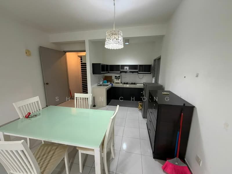 Kondominium untuk Disewa di Ivory Residence - Shaun Chong - Dining Room - PropertyGuru.com.my