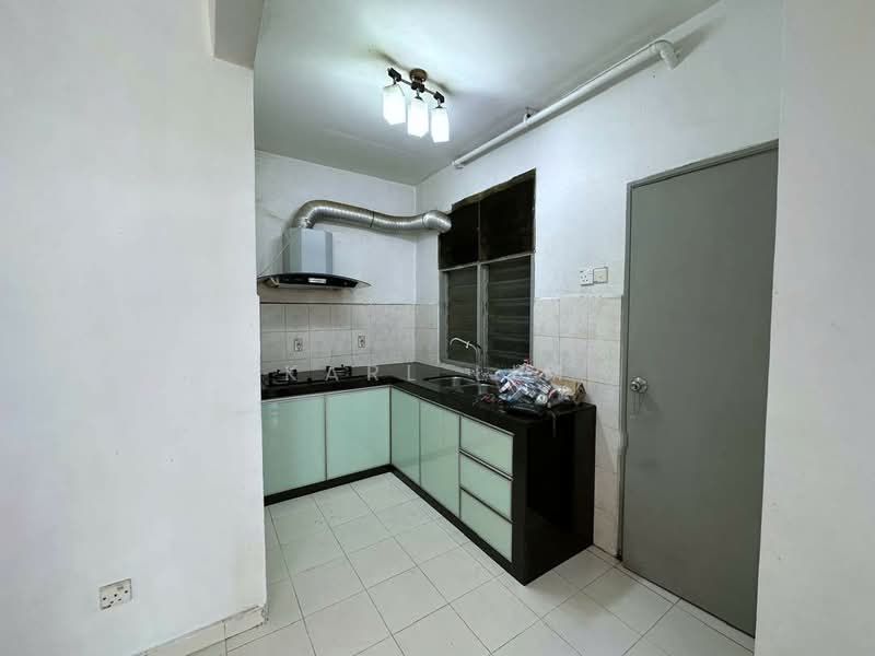 Apartment for Sale at Villa Krystal @ Bandar Selesa Jaya - Karl Lim - Kitchen - PropertyGuru.com.my