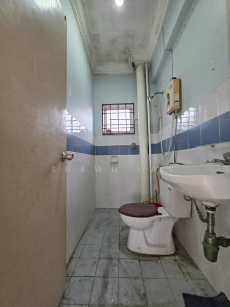 Apartment for Sale at Sri Kenari Apartment - Shawn Law - Bathroom - PropertyGuru.com.my