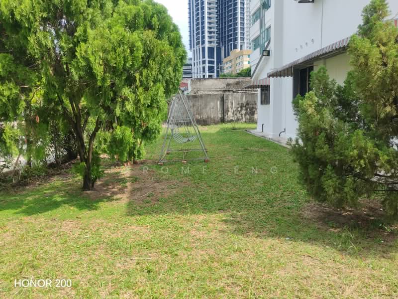 Semi-Detached House for Rent in Pulau Tikus (George Town) - Jerome Eng - Garden - PropertyGuru.com.my