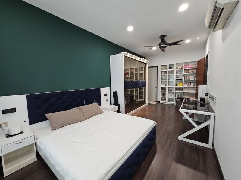 Rumah Teres 3-Tingkat untuk Dijual di Taman Saujana Suria (Kajang) - Ian Hee - Bedroom - PropertyGuru.com.my