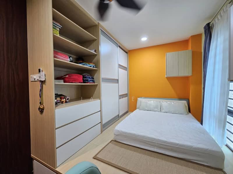 Rumah Teres 3-Tingkat untuk Dijual di Taman Saujana Suria (Kajang) - Ian Hee - Bedroom - PropertyGuru.com.my
