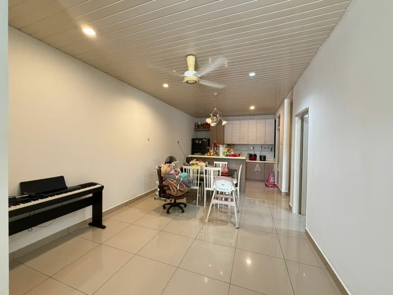 Rumah Kluster untuk Dijual di Taman Adda Heights (Tebrau) - Christina Ang - Dining Room - PropertyGuru.com.my