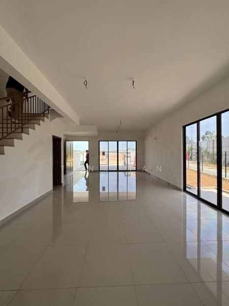 2-storey Terraced House for Sale in Cyberjaya (Selangor) - Tank Tan - Living Room - PropertyGuru.com.my