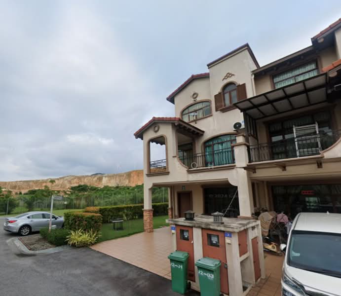 3-storey Terraced House for Sale in Semenyih (Selangor) - KT Teoh - Exterior - PropertyGuru.com.my