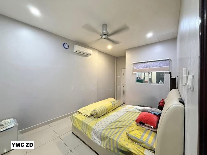 2-storey Terraced House for Sale in Taman Perindustrian Pandamaran (Pelabuhan Klang) - Tom Lee - PropertyGuru.com.my