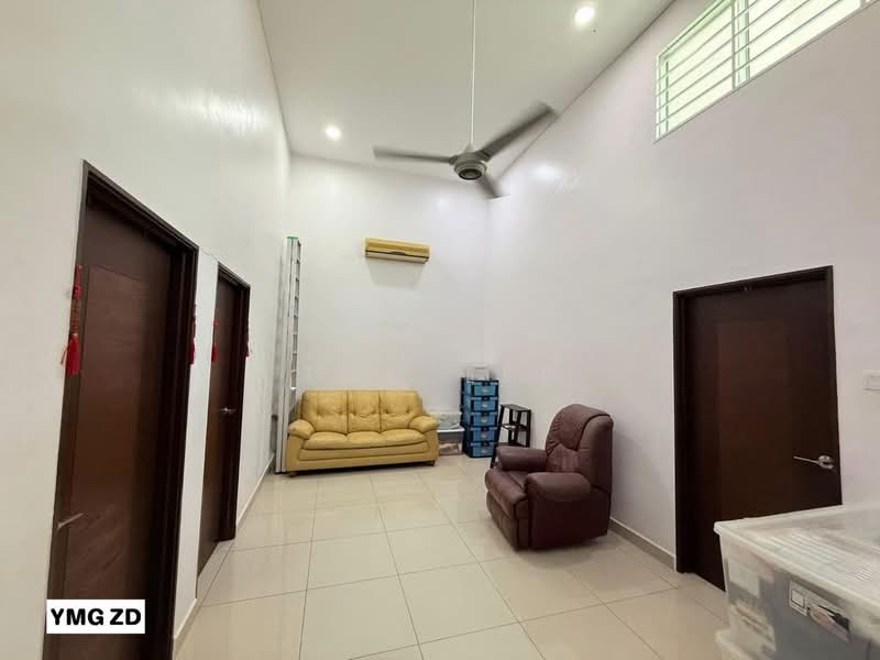 2-storey Terraced House for Sale in Taman Perindustrian Pandamaran (Pelabuhan Klang) - Tom Lee - PropertyGuru.com.my