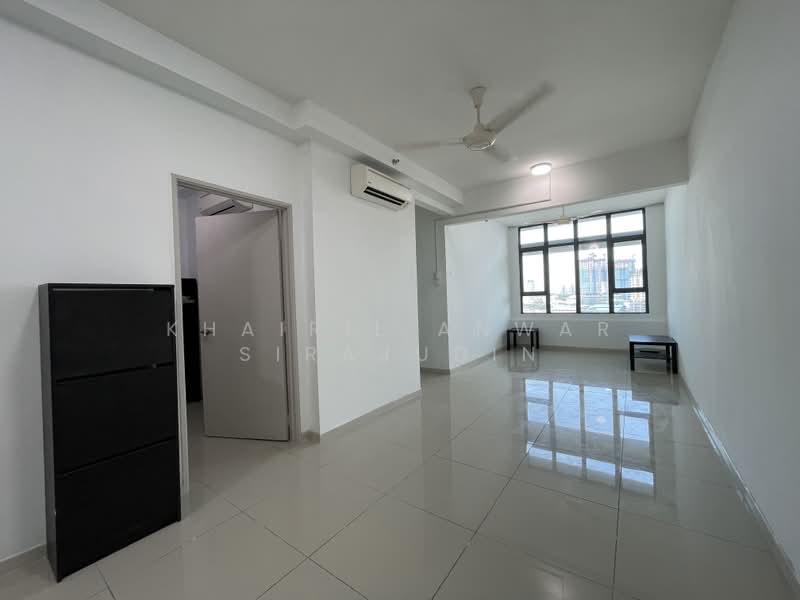 Servis Apartment untuk Dijual di Centrestage Designer Suite - Khairil Anwar Sirajudin - Living Room - PropertyGuru.com.my