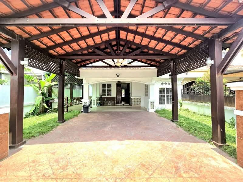 Cluster House for Sale in Sek 13,Salahudin Golf Course (Shah Alam) - Masnizah Arifin - Exterior - PropertyGuru.com.my