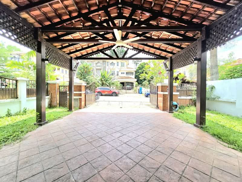 Cluster House for Sale in Sek 13,Salahudin Golf Course (Shah Alam) - Masnizah Arifin - Exterior - PropertyGuru.com.my