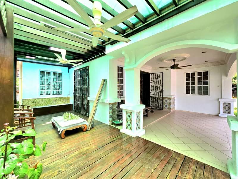 Cluster House for Sale in Sek 13,Salahudin Golf Course (Shah Alam) - Masnizah Arifin - Exterior - PropertyGuru.com.my