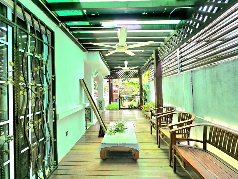 Cluster House for Sale in Sek 13,Salahudin Golf Course (Shah Alam) - Masnizah Arifin - Exterior - PropertyGuru.com.my