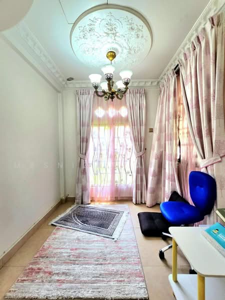 Cluster House for Sale in Sek 13,Salahudin Golf Course (Shah Alam) - Masnizah Arifin - Study - PropertyGuru.com.my