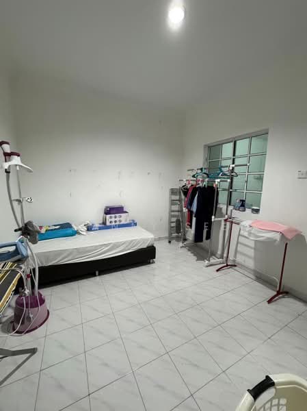Rumah Teres 1 Tingkat untuk Dijual di Taman Sri Kulai Baru 2 (Kulai) - Danny See - Bedroom - PropertyGuru.com.my