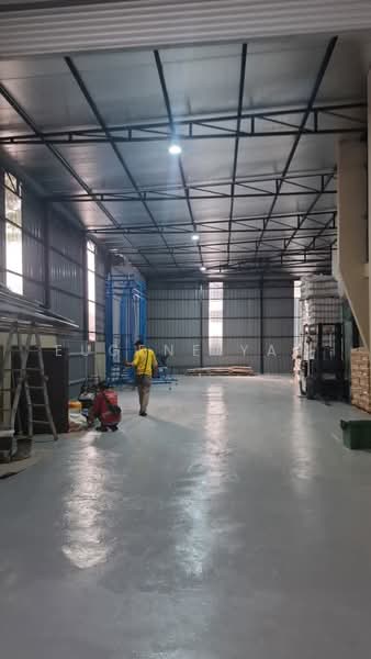 Semi-D Factory for Sale in Kawasan Perindustrian Batu Caves (Batu Caves) - Eugene Yap - Interior - PropertyGuru.com.my