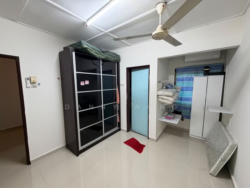 2-storey Terraced House for Sale in Bandar Country Homes (Rawang) - Danny Wong - PropertyGuru.com.my