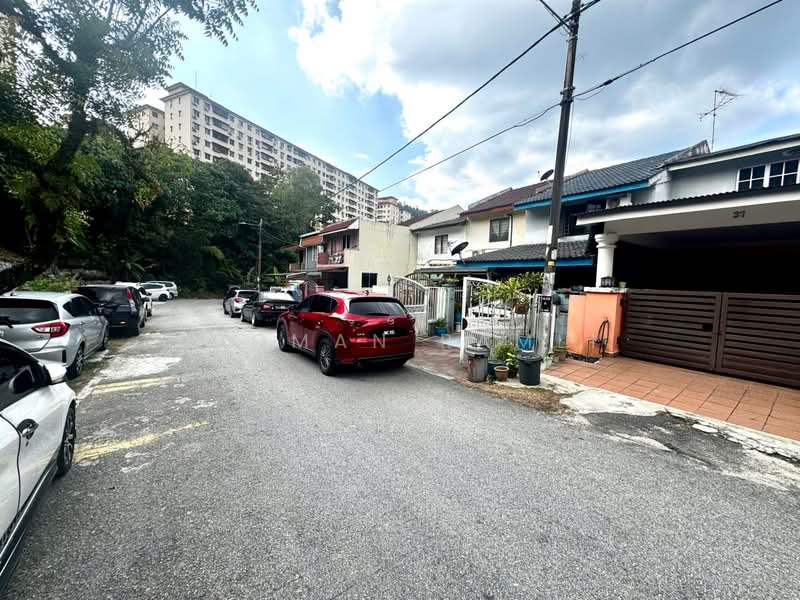 2-storey Terraced House for Sale in Kepong (Kuala Lumpur) - Luqman Ramli - Exterior - PropertyGuru.com.my