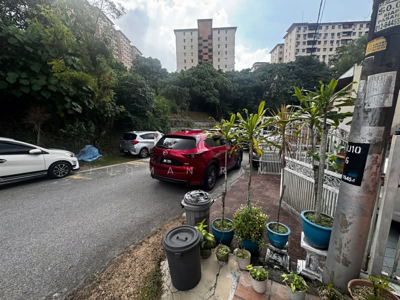 2-storey Terraced House for Sale in Kepong (Kuala Lumpur) - Luqman Ramli - Exterior - PropertyGuru.com.my