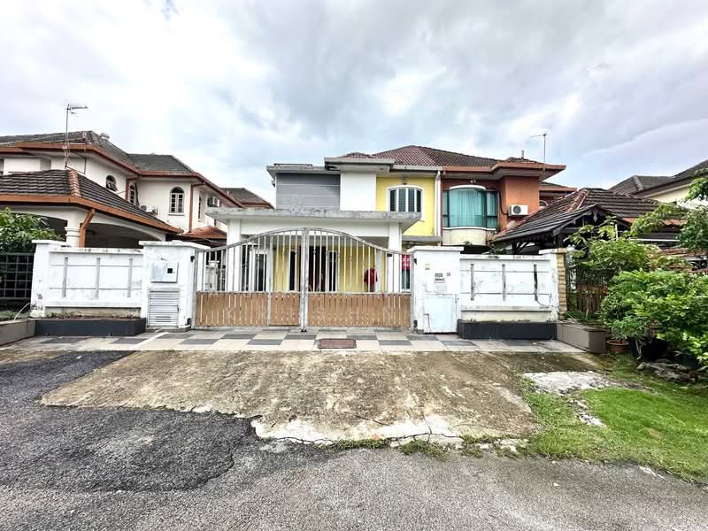 Semi-Detached House for Sale in Bandar Tun Hussein Onn (Cheras) - Keasavan Hari Krishnan - Exterior - PropertyGuru.com.my
