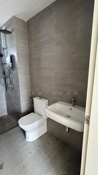Servis Apartment untuk Disewa di Residensi Ava @ Kiara Bay - Josh Yong - Bathroom - PropertyGuru.com.my