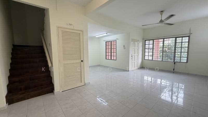 2-storey Terraced House for Sale in Kota Kemuning (Shah Alam) - Anjoe Tang - Living Room - PropertyGuru.com.my