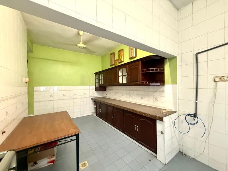 Terraced House for Sale in Usj 2 (Subang Jaya) - Kenix Lee - Kitchen - PropertyGuru.com.my