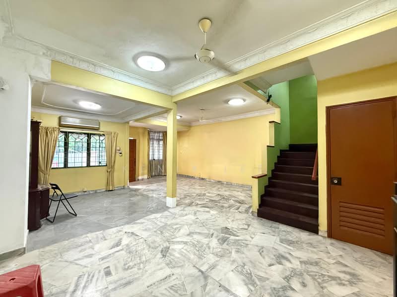 Terraced House for Sale in Usj 2 (Subang Jaya) - Kenix Lee - Living Room - PropertyGuru.com.my