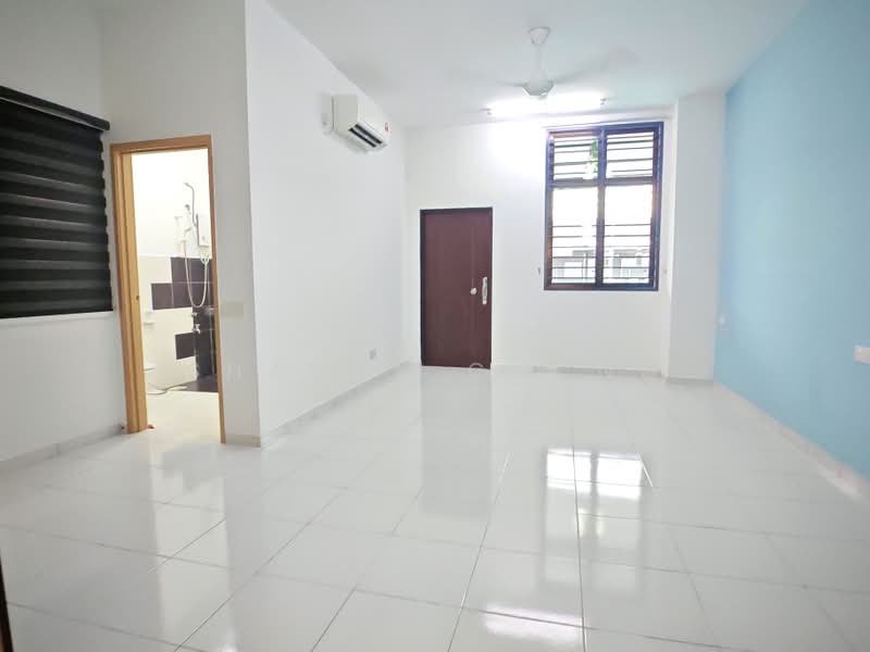 Rumah Teres 2 Tingkat untuk Dijual di Setia Tropika (Johor Bahru) - Sharon Chong - Interior - PropertyGuru.com.my