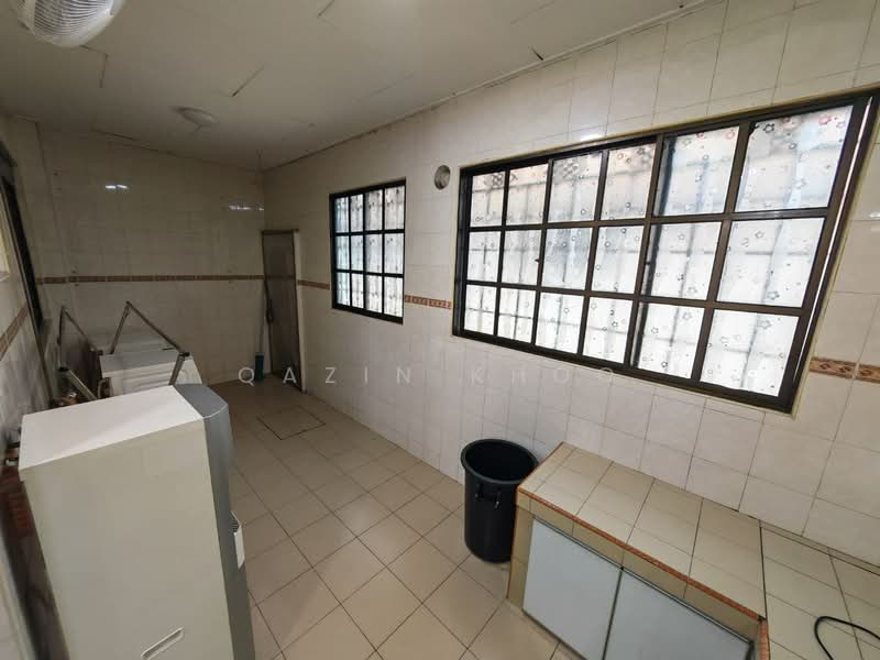 2.5-storey Terraced House for Sale in Pengkalan Pegoh (Ipoh) - Qazin Khoo - Kitchen - PropertyGuru.com.my