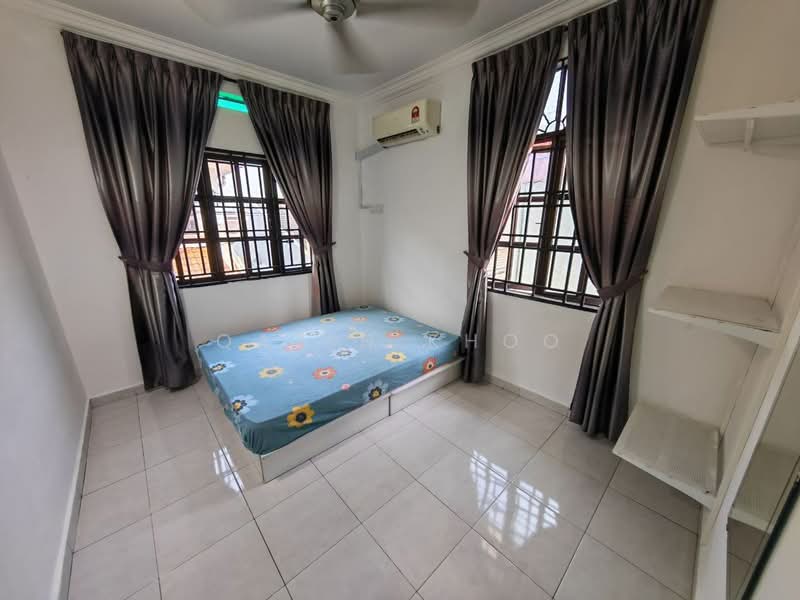 2.5-storey Terraced House for Sale in Pengkalan Pegoh (Ipoh) - Qazin Khoo - Bedroom - PropertyGuru.com.my