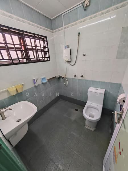 2.5-storey Terraced House for Sale in Pengkalan Pegoh (Ipoh) - Qazin Khoo - Bathroom - PropertyGuru.com.my