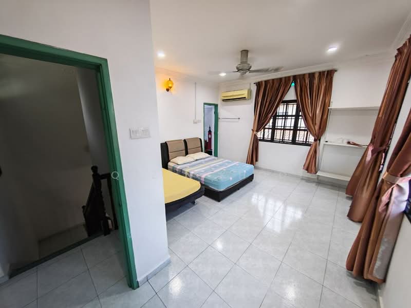 2.5-storey Terraced House for Sale in Pengkalan Pegoh (Ipoh) - Qazin Khoo - Bedroom - PropertyGuru.com.my