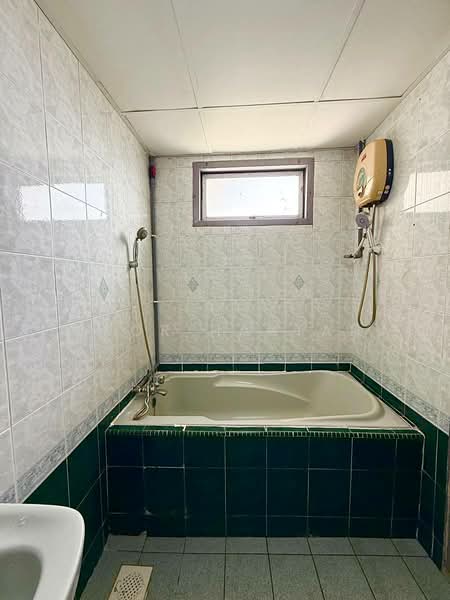 Condominium for Sale at Sri Intan 2 - Syukor Hartanah - Bathroom - PropertyGuru.com.my