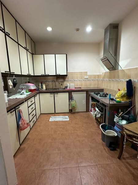 Rumah Teres 2 Tingkat untuk Dijual di Batu Uban (Gelugor) - Mervyn Seah - Kitchen - PropertyGuru.com.my