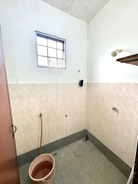 Rumah Teres 2 Tingkat untuk Dijual di Taman Putra Perdana (Puchong) - Luqman Ramli - Bathroom - PropertyGuru.com.my