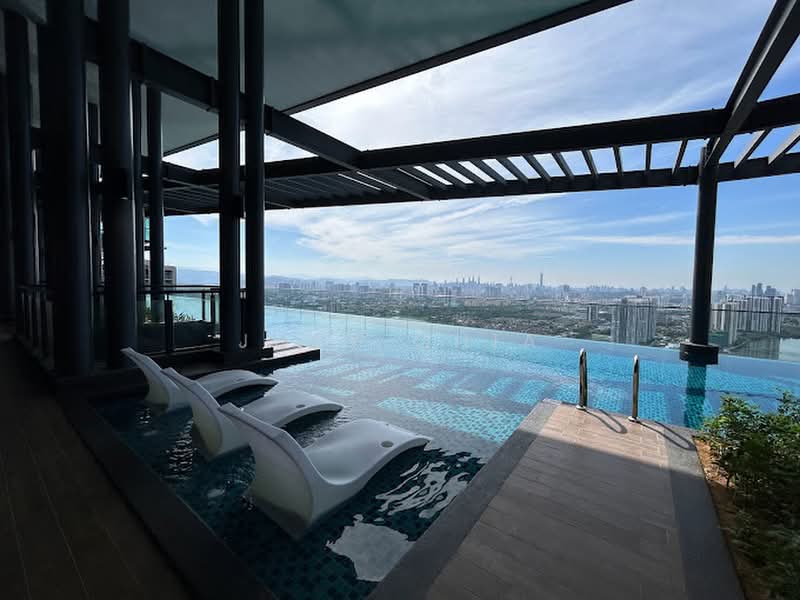Kondominium untuk Dijual di 99 Residence - Joey Chia - Pool - PropertyGuru.com.my