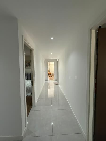 Condominium for Rent at Residensi R8 - Hazel Lee - Corridor - PropertyGuru.com.my