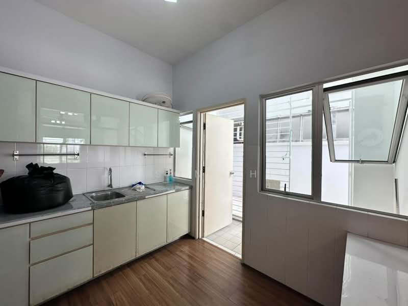 Kondominium untuk Disewa di Plaza Menjalara - Alison Chiu - Kitchen - PropertyGuru.com.my