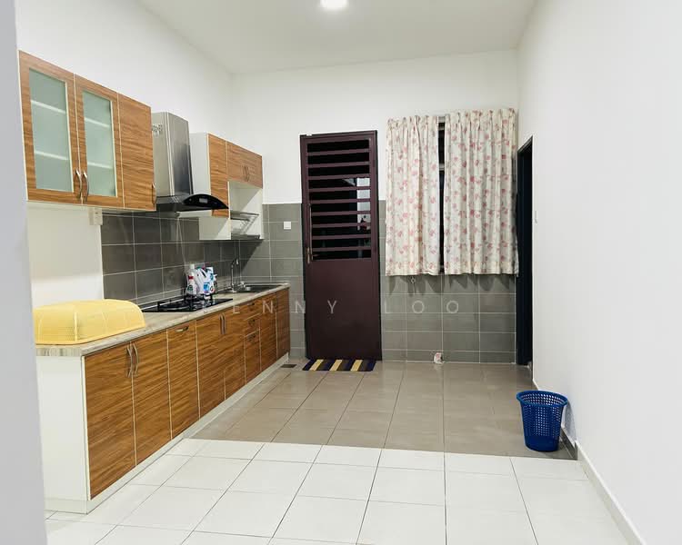 1-storey Terraced House for Sale in Kotasas (Kuantan) - Kenny Loo - Kitchen - PropertyGuru.com.my