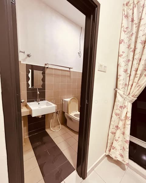 1-storey Terraced House for Sale in Kotasas (Kuantan) - Kenny Loo - Bathroom - PropertyGuru.com.my