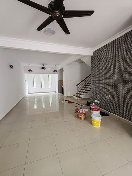 Rumah Teres 2 Tingkat untuk Dijual di Bandar Kinrara (Selangor) - Soo Ping Low - Living Room - PropertyGuru.com.my