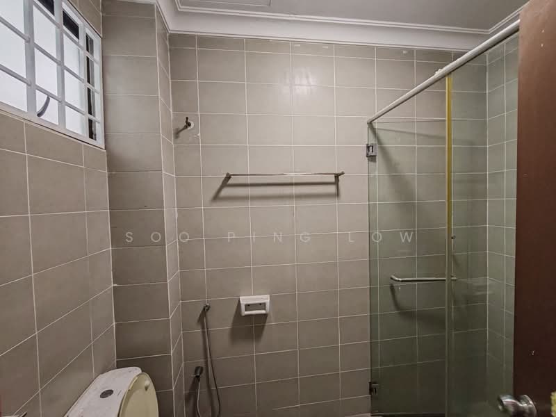 Rumah Teres 2 Tingkat untuk Dijual di Bandar Kinrara (Selangor) - Soo Ping Low - Bathroom - PropertyGuru.com.my