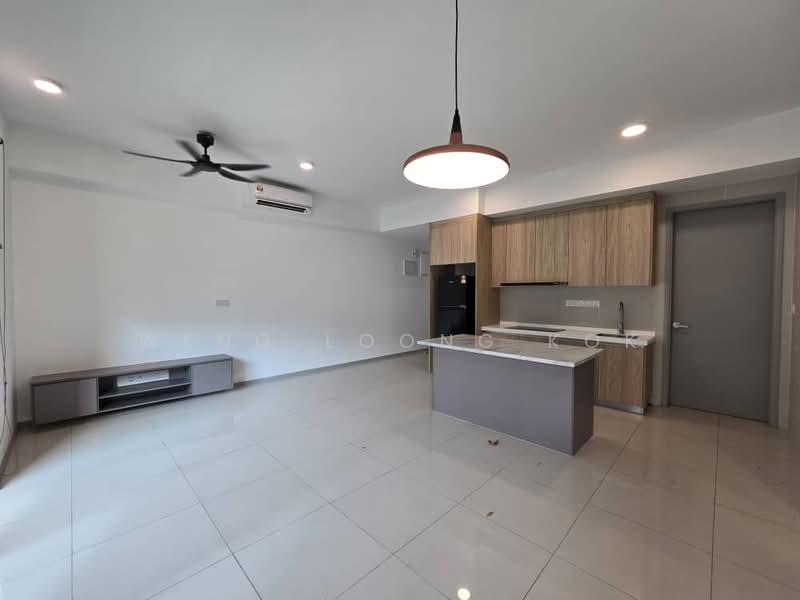 Kondominium untuk Dijual di Sunway Mont Residences - Weng Loong Kok - Living Room - PropertyGuru.com.my