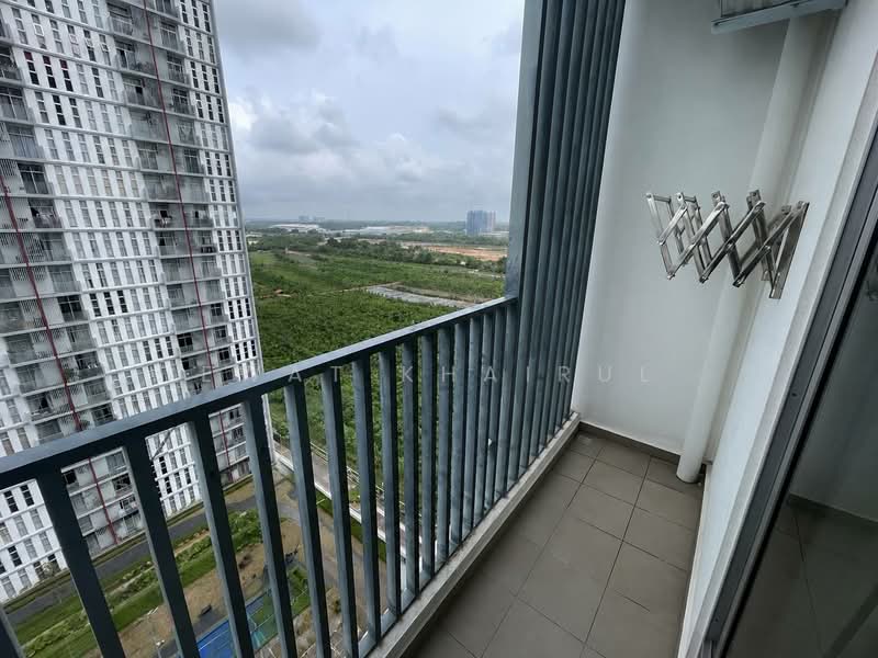 Kondominium untuk Dijual di Lakefront Homes - Ewat Khairul - Balcony - PropertyGuru.com.my