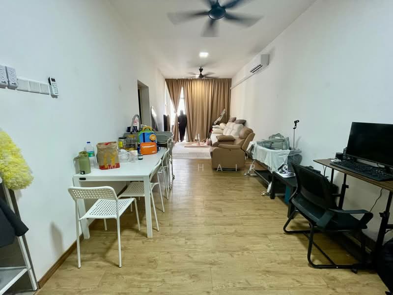 Kondominium untuk Dijual di Lakefront Homes - Ewat Khairul - Living Room - PropertyGuru.com.my